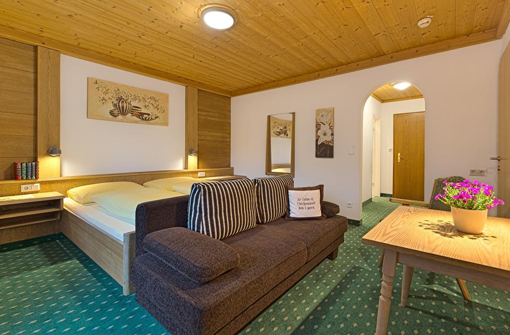 Landhotel Kirchenwirt Unken Room photo