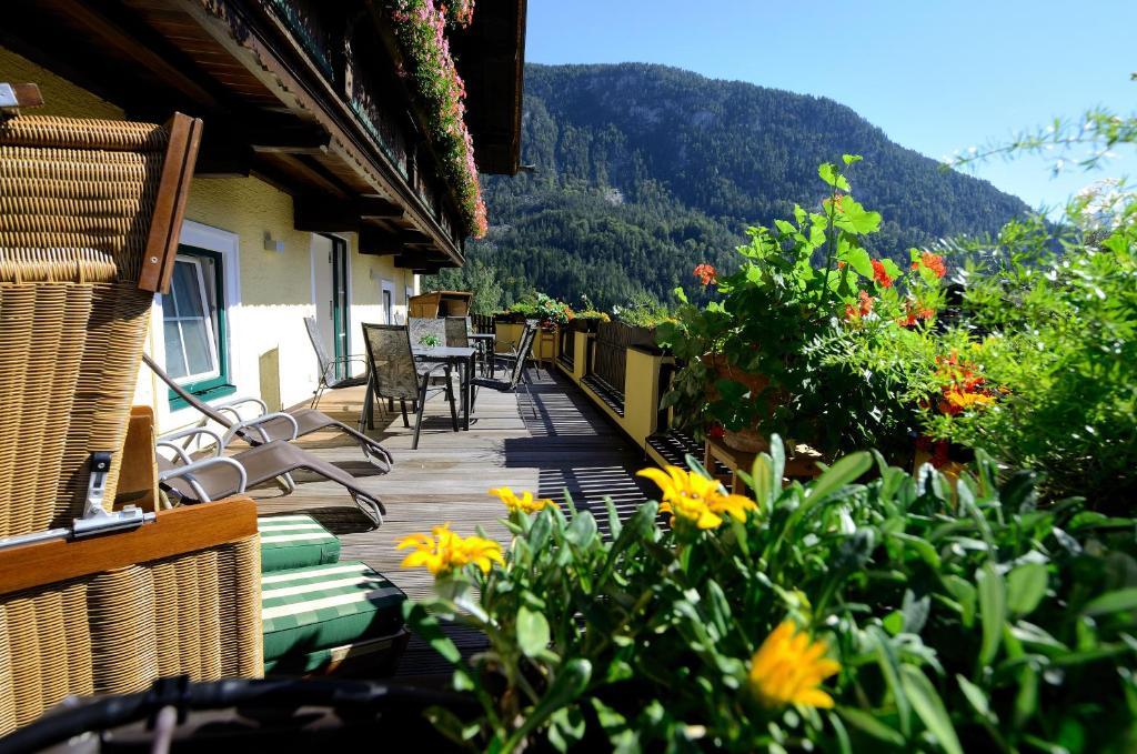 Landhotel Kirchenwirt Unken Exterior photo